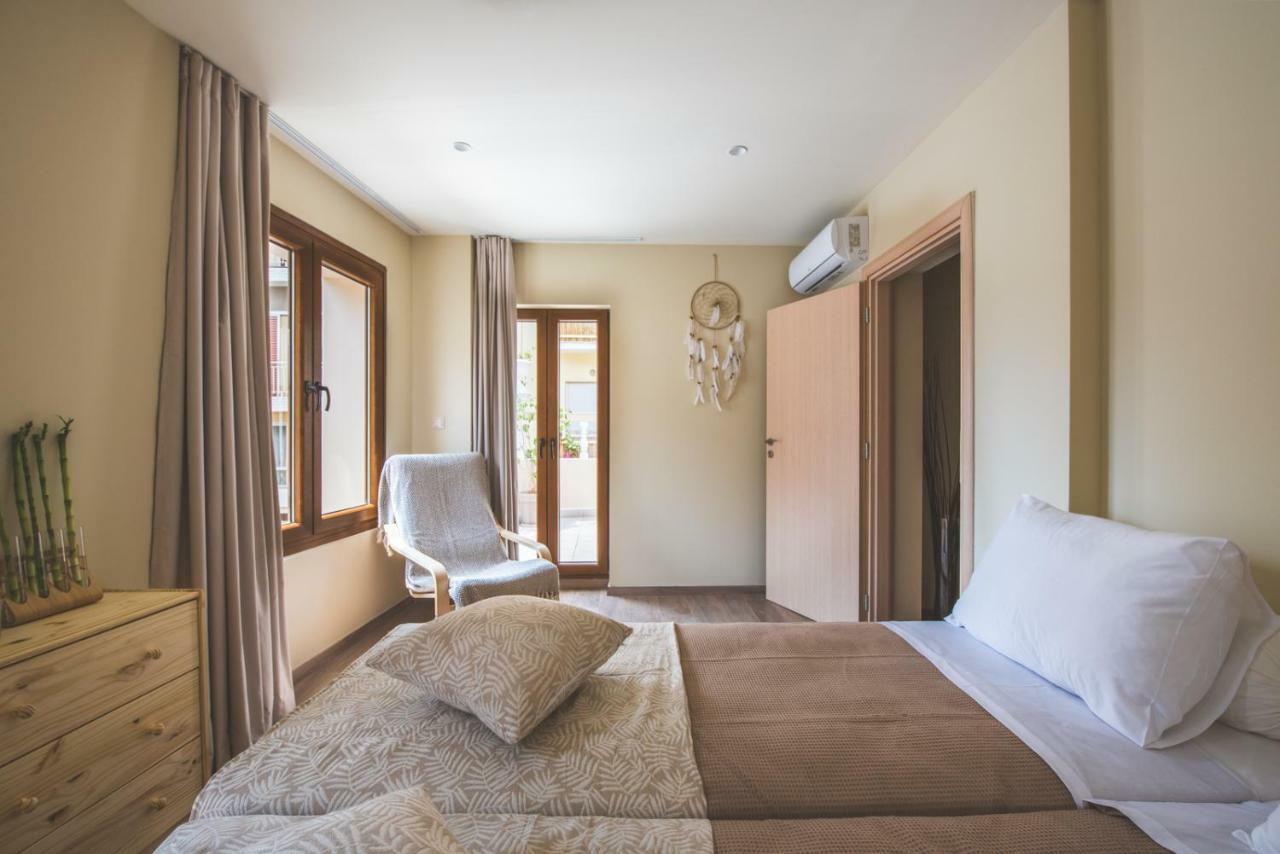 Stone House Near Acropolis - Living Stone Diamond Apartment Athena Bagian luar foto